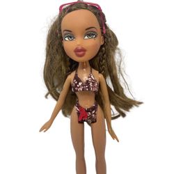 Bratz Sun Kissed Summer Doll Yasmin for Sale in Los Angeles, CA - OfferUp