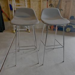 2 Source Jumpstool Barstools