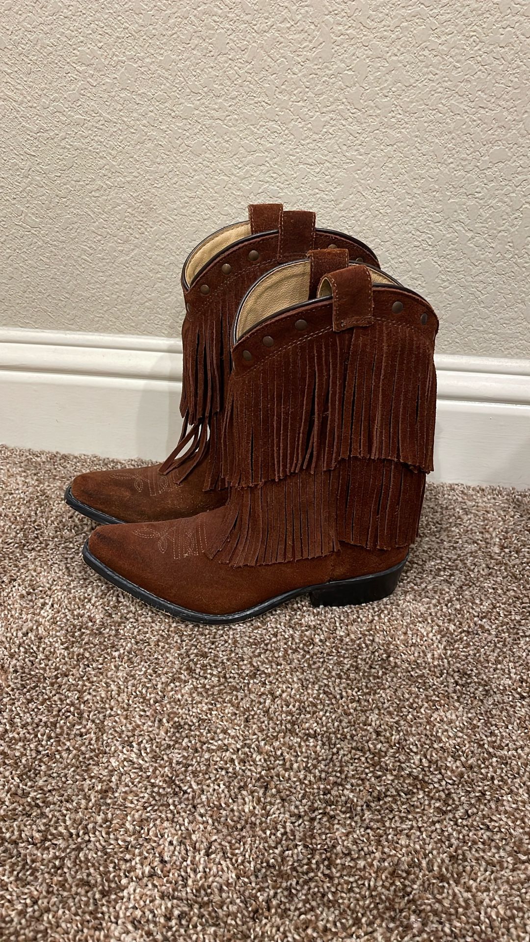 Girls Shyanne Fringe Boots Size 3