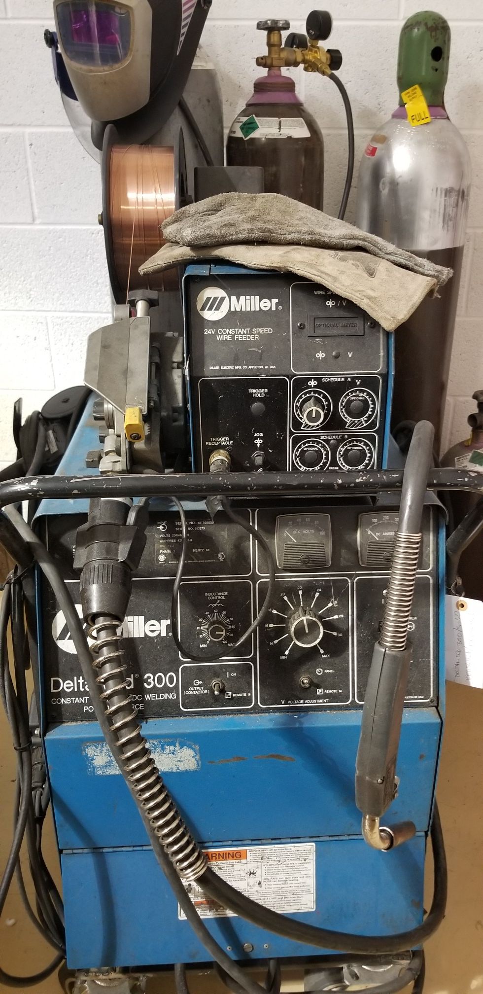 MILLER DELTAWELD 300 MIG Welder for Sale in Mesa, AZ - OfferUp