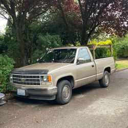 1992 Chevy  Cheyenne C1500 Short Bed 5.0 Manual Transmission