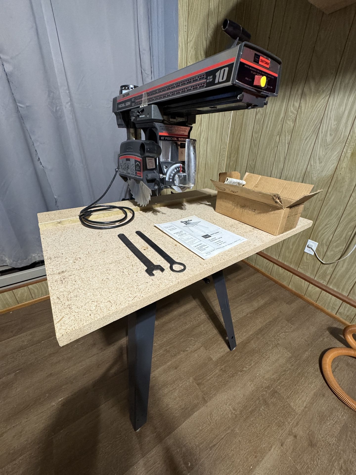 Radial Arm Saw
