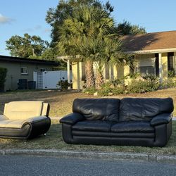 Free Couches On Curb For Pick Up In Winter Park!
