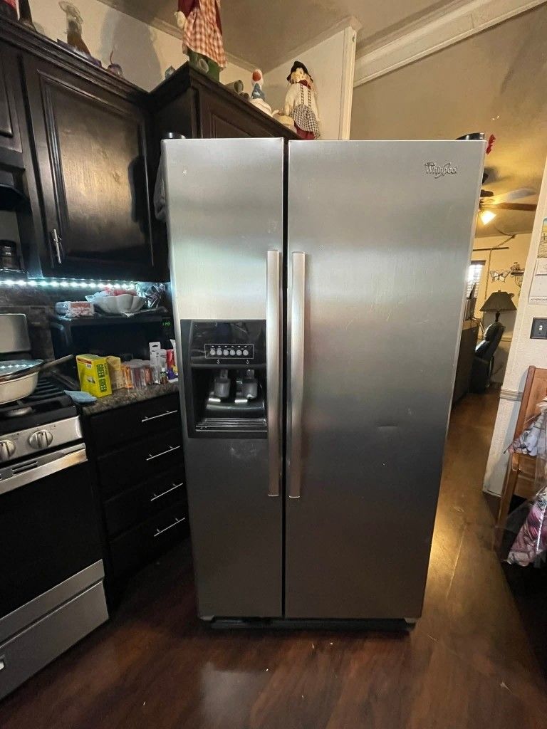 Fridge & Stove