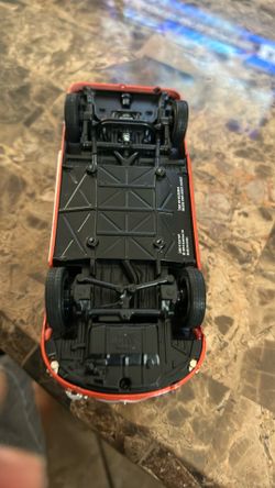 M2 MACHINES 1:24 Scale 1960 VW Microbus Deluxe USA Model "Dirty" R45 14-16 