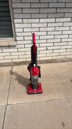Dirt devil vacuum