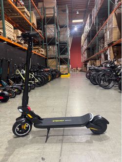 Electric scooter