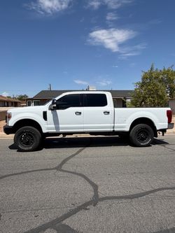 2021 F-250 XLT White - 6.2L - Clean Title
