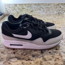 Nike Air Max 1 Sneakers