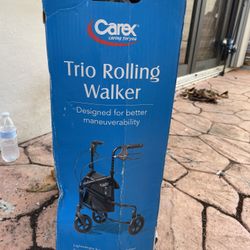 Andador Para Adultos De Tres Ruedas