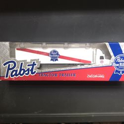 VINTAGE ERTL DIE CAST 1:64 TRACTOR TRAILER PABST BLUE RIBBON BEER COLLECTIBLE