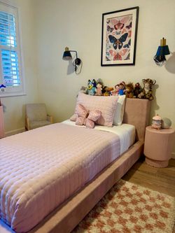 Upholstered  Bed Frame
