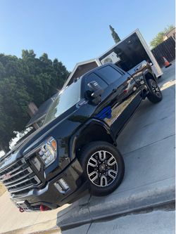 2023 GMC Sierra
