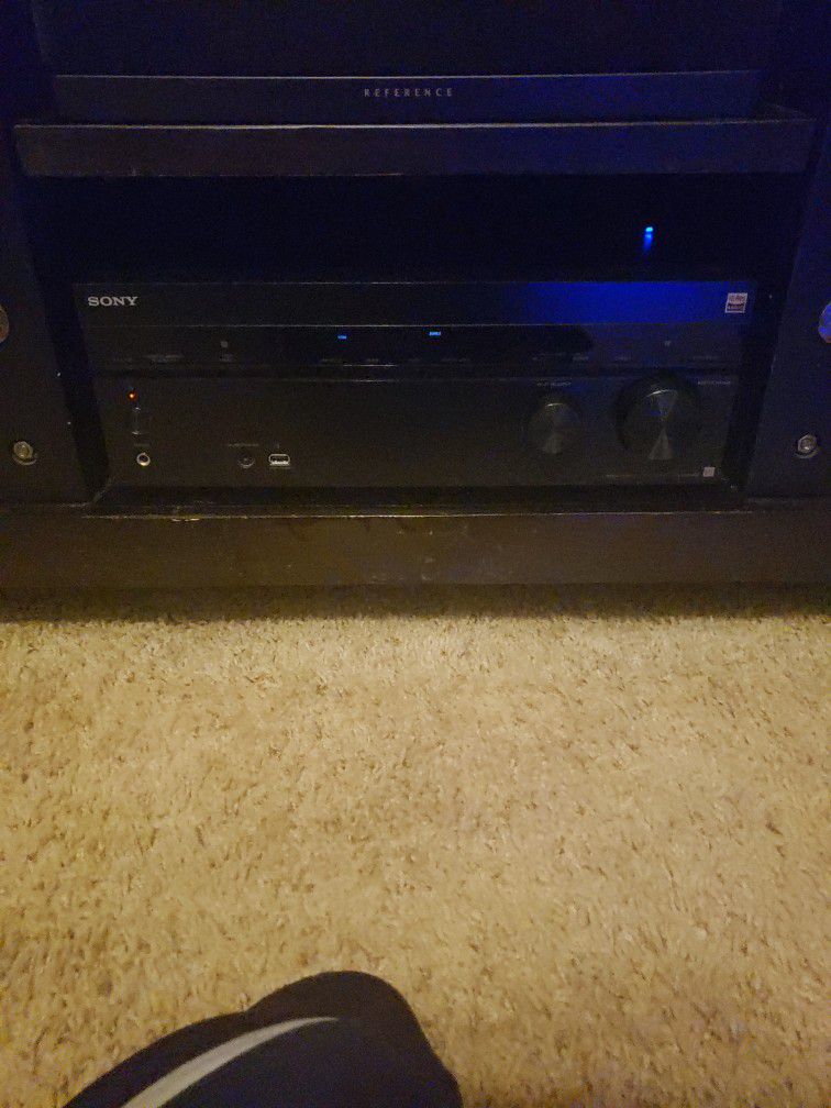 Sony ES 810 Home Theater Receiver 