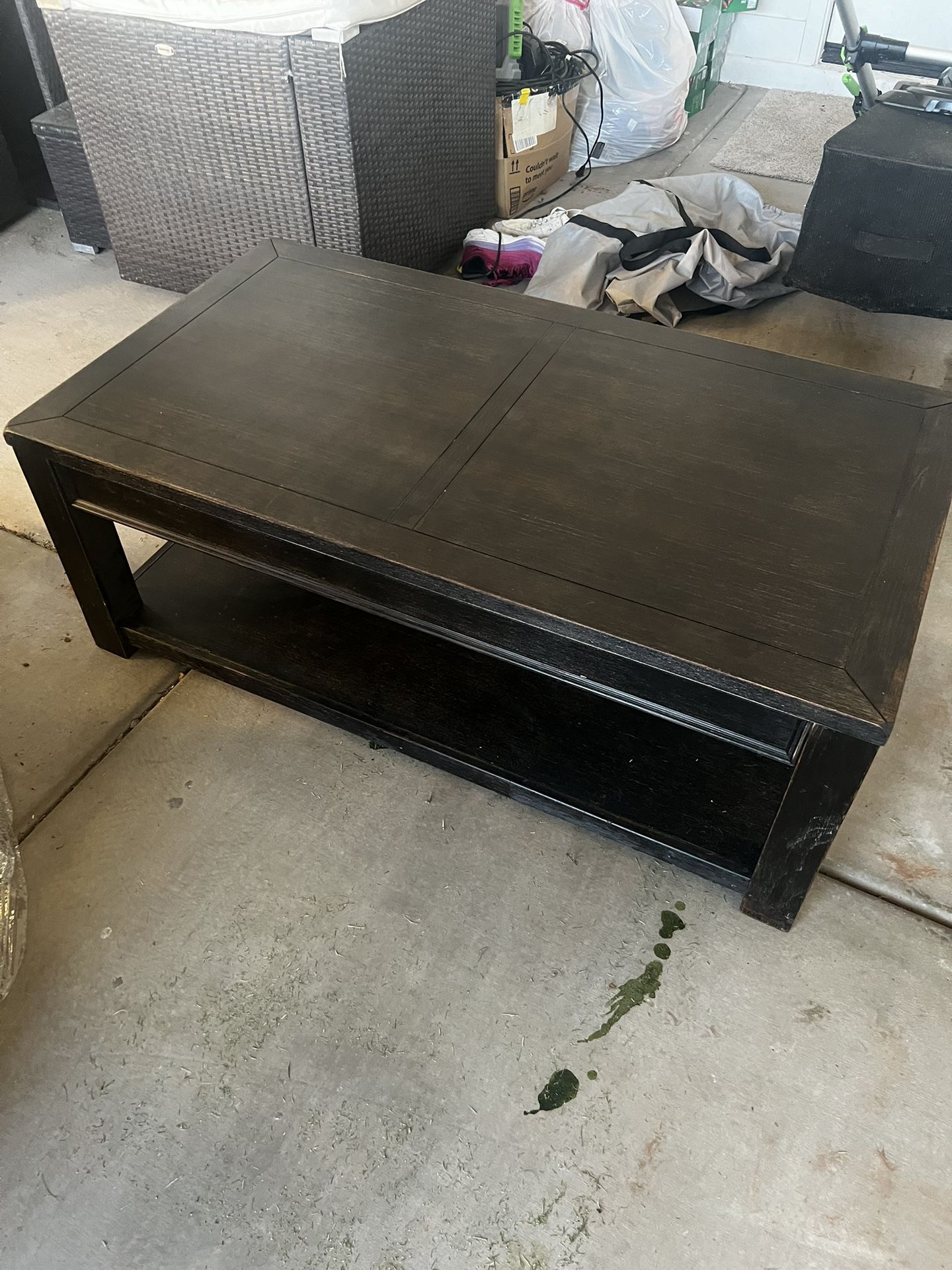 Living Spaces Coffee Table 