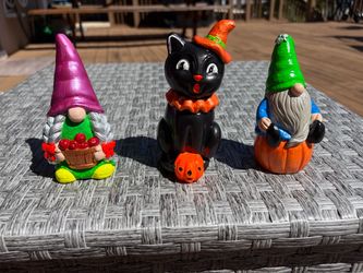 Halloween Figurines