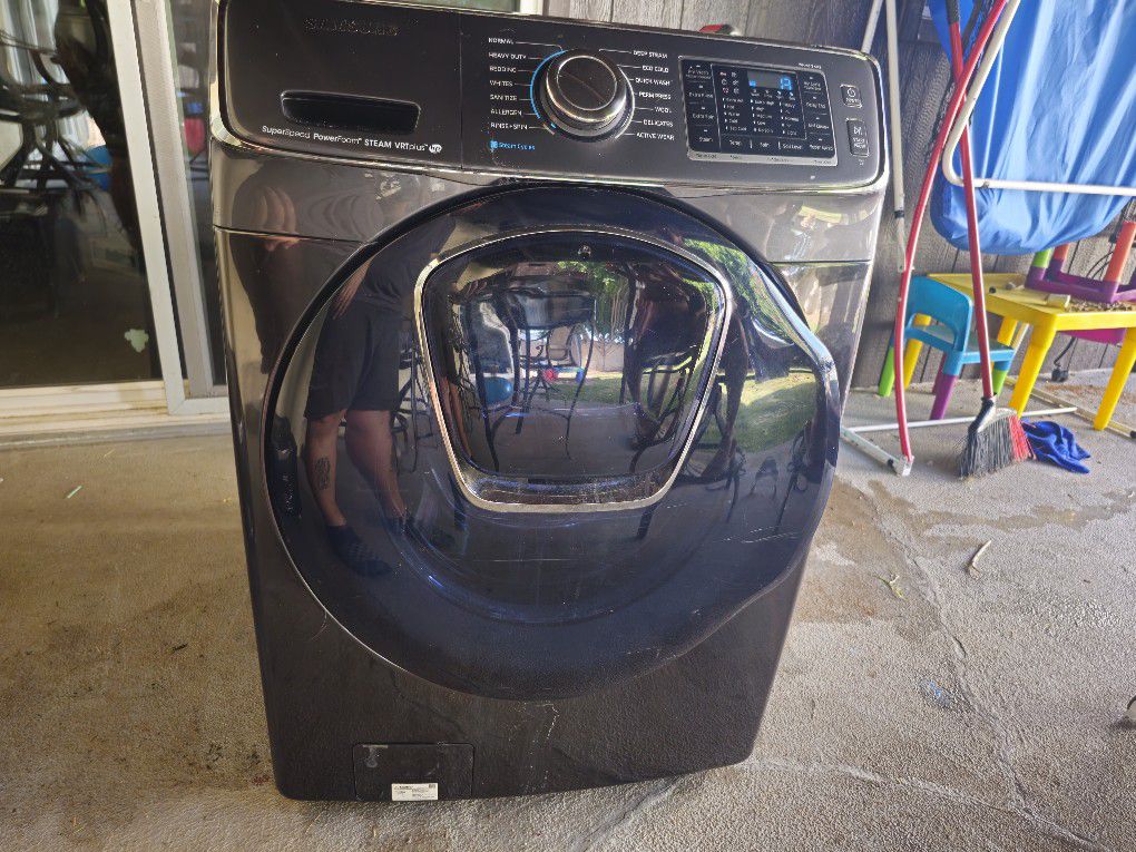 Samsung Washer With Riser 