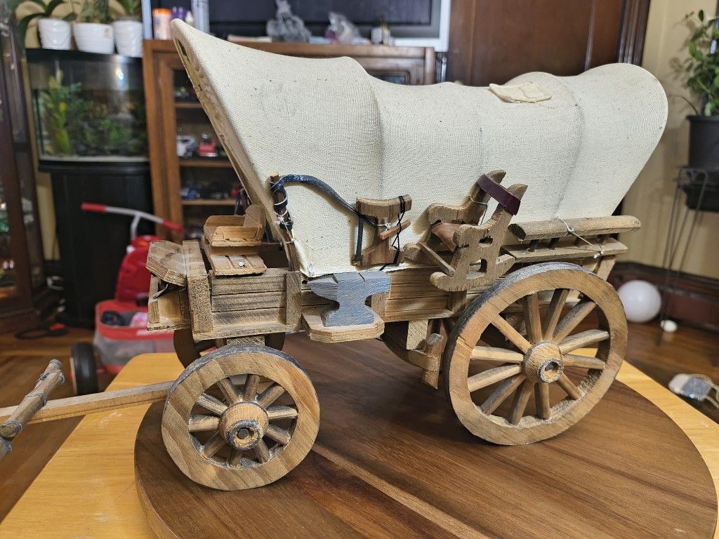 Antique Wagon. The Measurements Are: 12x8