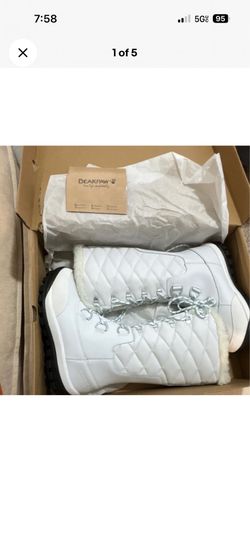 BEARPAW Women's White Quilted Knee High Snow Boots Faux Fur Lined Lace Up 9