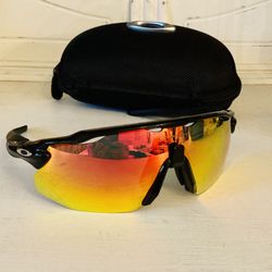 New Oakley Radar Ev With Changeable Lenses