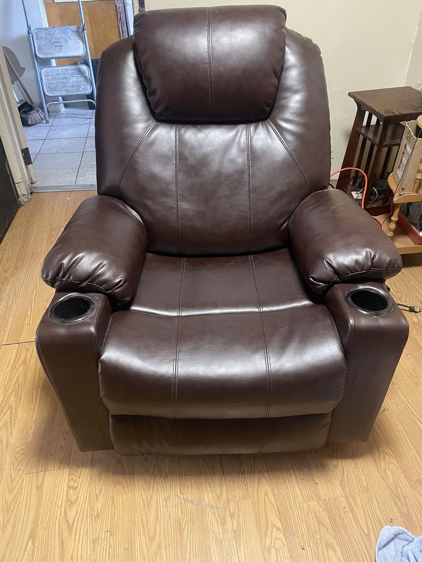 Lazyboy Electric Recliner With Remote