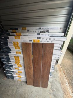Style Selections Chestnut Oak 20-Mil Waterproof Luxury Vinyl Plank Flooring – $35/Case