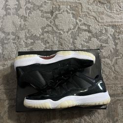 Jordan 11 Low 72-10 Size 11