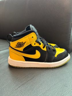 Jordan 1 Mid SE (11c)