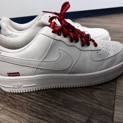 Nike mens Air Force 1 Low Supreme Shoes 8.5