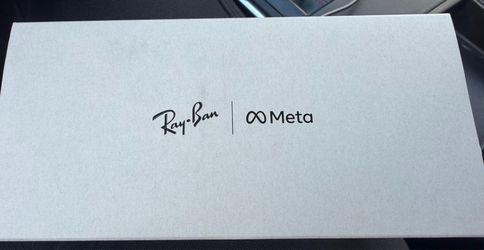 Ray-ban meta wayfarer sun glasses never opened
