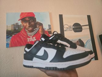Kids size 5 Nike Dunks