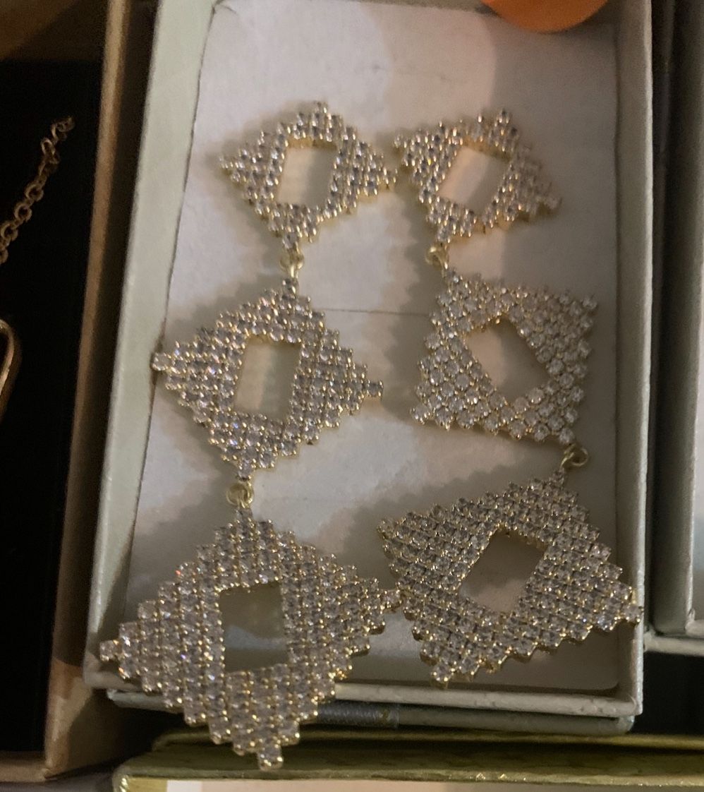 Earring