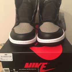 Air Jordan Retro 1 Shadow