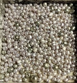 Vintage pearl like beads. Gray and graylight colors. Perfect for jewelry making and crafts.