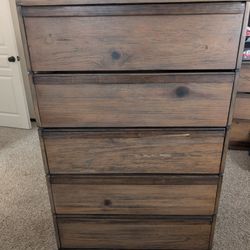 Free Dresser