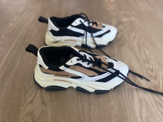 Women’s Black and Tan Steve Madden Possession Sneakers