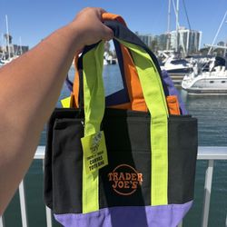 FULL SET OF 4 Limited Edition Trader Joes Halloween Totes 