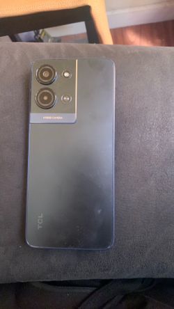 TCL phone with Hybrid camera