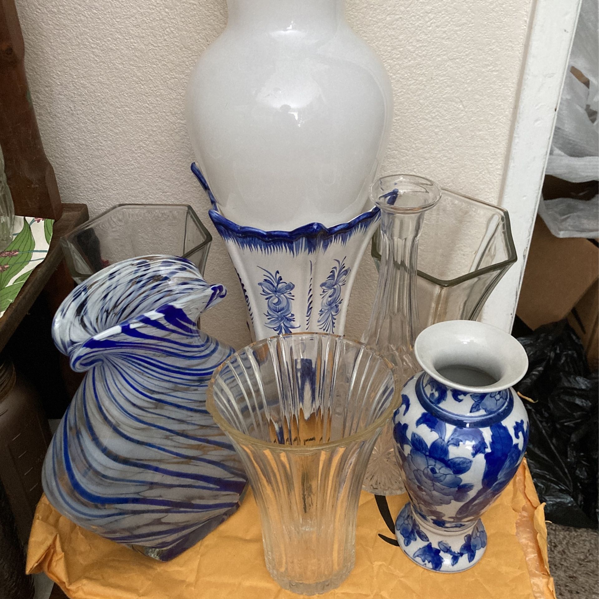 Very Nice Vases 2 Blue Cobalt Each $20; 3 Cristal Each $ 20 & Glasses $10