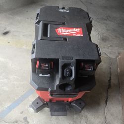 Milwaukee Vacuum 