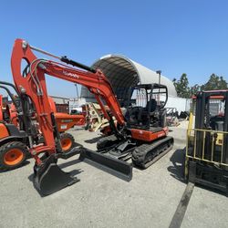 New 2022 Mini Ex 10,000# - Kubota KX057-5R1AP