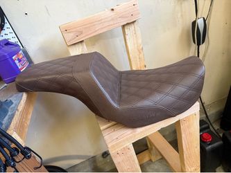 Dyna seat