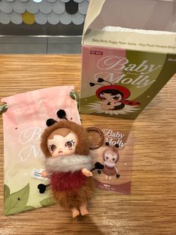 Baby Molly keychain