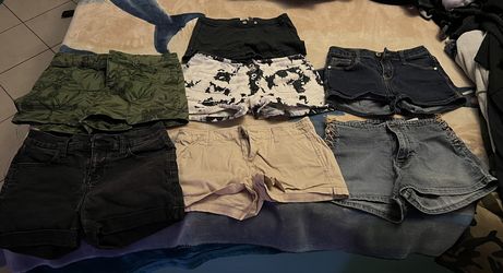 7 Pairs Of Women’s/girl’s Shorts