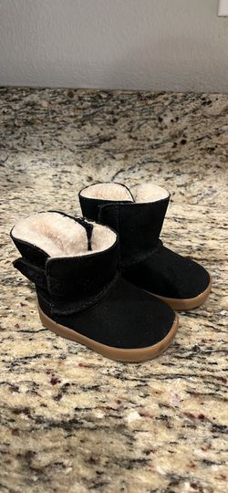 UGG Toddler Baby Like NEW 2-3C
