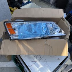 2009-2010 Hyundai Sonata Right Side Headlight