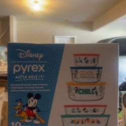 Disney Pyrex 