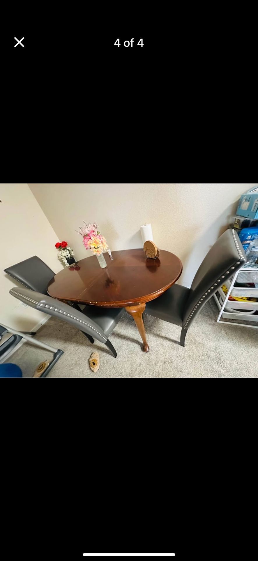 Dining Table Can Be Extended For 6 Chair