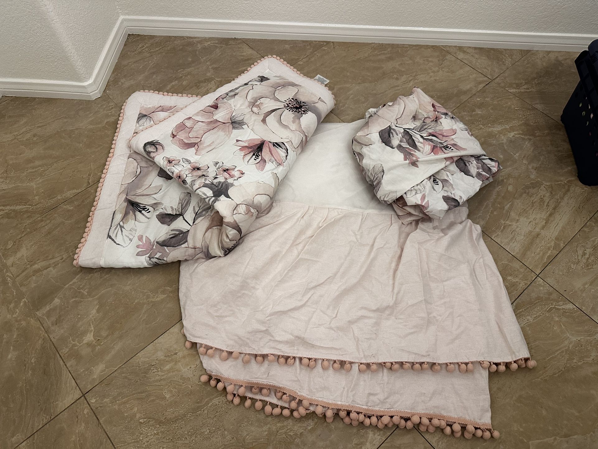 π Baby Girl Crib Bedding - Lamb & Ivy