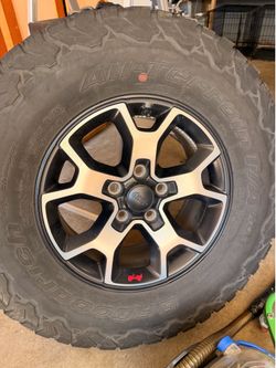 Jeep JL Rubicon Wrangler wheels